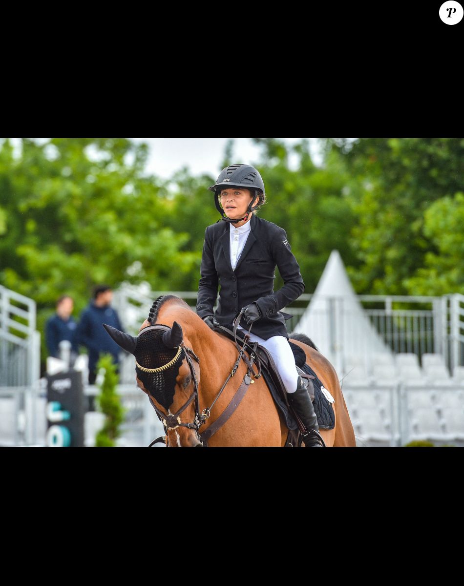 Mary Kate Olsen sur Dunotaire - Prix Joone (CSI 1) lors de la 8ème édition du "Longines Paris Eiffel Jumping" au Champ de Mars à Paris, France, le 25 juin 2022. © Perusseau-Gorassini-Tribeca/Bestimage