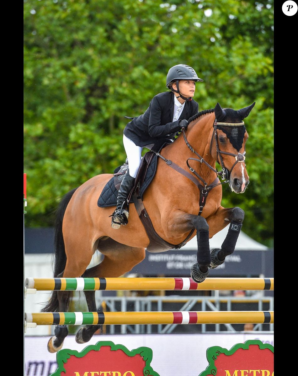 Mary Kate Olsen sur Dunotaire - Prix Joone (CSI 1) lors de la 8ème édition du "Longines Paris Eiffel Jumping" au Champ de Mars à Paris, France, le 25 juin 2022. © Perusseau-Gorassini-Tribeca/Bestimage