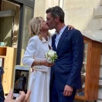 Karin Viard mariée à Manuel Herrero : photos de sa très chic robe Dior faite "sur mesure"
