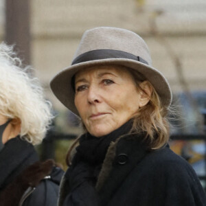 Exclusif - Claire Chazal arrive aux obsèques de Jean-Marie Rossi en l'église Saint-François-Xavier à Paris le 10 décembre 2021. © Christophe Clovis/Bestimage