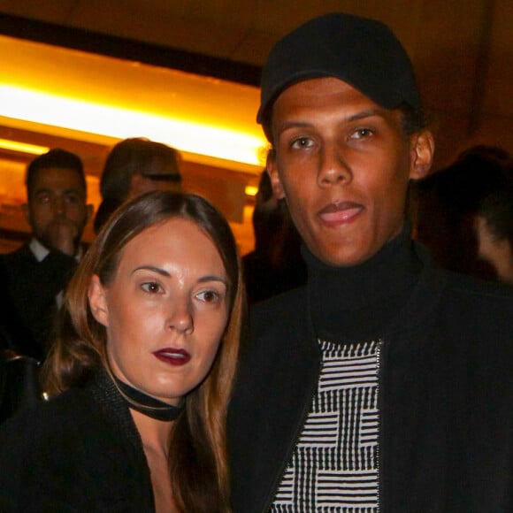 Le chanteur Stromae et sa femme Coralie Barbier - Défilé de mode "Kenzo" collection prêt-à-porter Printemps-Eté 2017 lors de la Fashion Week de Paris à la Cité de l'architecture et du patrimoine au Trocadéro à Paris, France, le 4 octobre 2016. © Agence/Bestimage 