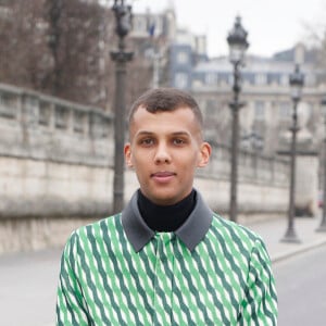 Stromae Défilé de mode prêt-à-porter Automne Hiver 2015, 2016. Valentino dans les jardins des Tuileries à Paris. Le Mardi 10 Mars 2015