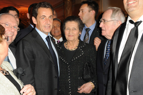 Nicolas Sarkozy et Simone Veil lors du dîner du Crif au pavillon d'Armenonville le 3 février 2010