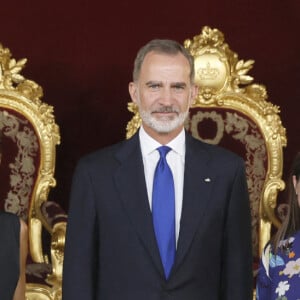 Le roi Felipe VI et la reine Letizia d'Espagne, Katrín Jakobsdóttir (Premier ministre d'Islande) - Dîner de gala du 32ème Sommet de l'OTAN au Palais royal de Madrid, le 28 juin 2022. 