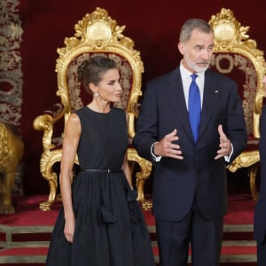 Le roi Felipe VI et la reine Letizia d'Espagne, Boris Johnson (Premier ministre du Royaume-Uni) - Dîner de gala du 32ème Sommet de l'OTAN au Palais royal de Madrid, le 28 juin 2022. 