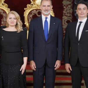 Le roi Felipe VI et la reine Letizia d'Espagne, Zuzana Čaputová (présidente de la Slovaquie) et son compagnon Juraj Rizman - Dîner de gala du 32ème Sommet de l'OTAN au Palais royal de Madrid, le 28 juin 2022. 