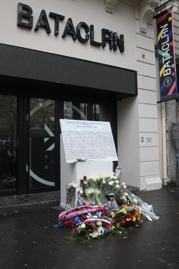 Cérémonie d'hommage aux victimes des attentats du 13 novembre 2015 au Bataclan à Paris, France, le 13 novembre 2021. © Bestimage