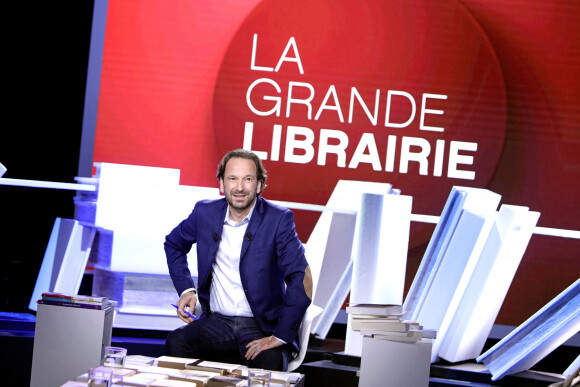 Francois Busnel lors de l'émission "La grande librairie" sur France 5 le 13 octobre 2021. © Cédric Perrin / Bestimage