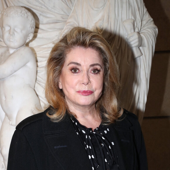Catherine Deneuve - People au défilé de mode automne-hiver 2022/2023 "Louis Vuitton" lors de la fashion week à Paris. Le 7 mars 2022 © Bertrand Rindoff Petroff-Olivier Borde / Bestimage