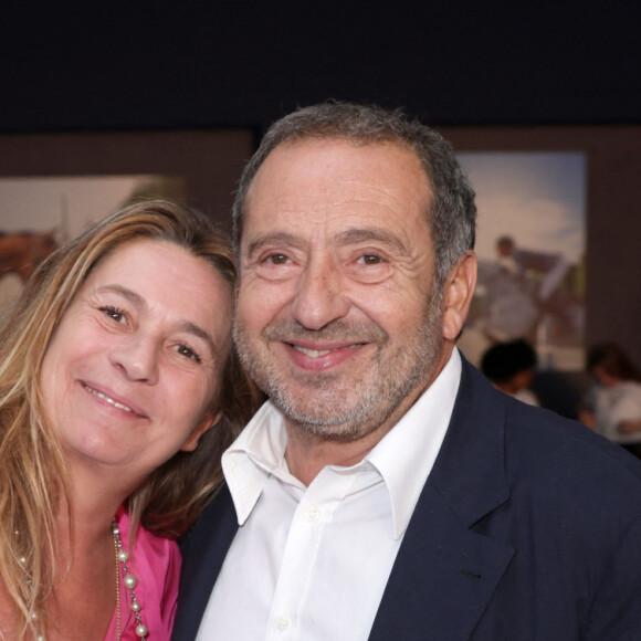 Exclusif - Coco Coupérie-Eiffel et Patrick Timsit dans l'Espace VIP de la 8ème édition du "Longines Paris Eiffel Jumping" au Champ de Mars à Paris, le 25 juin 2022. © Perusseau/Gorassini/Tribeca/Bestimage