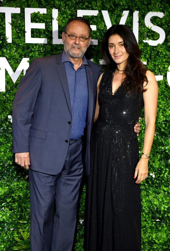 Jean Reno et sa femme Zofia au 61eme Festival de Télévision de Monte Carlo au Grimaldi Forum, le 18 juin 2022. © Bruno Bebert / Bestimage
