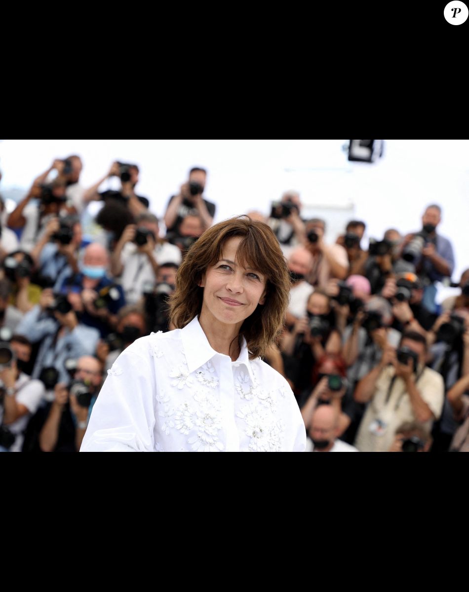 Sophie Marceau (habillée en Celine) au photocall du film Tout s'est bien passé lors du 74ème festival international du film de Cannes le 8 juillet 2021 © Borde / Jacovides / Moreau / Bestimage