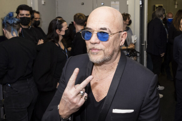 Exclusif - Pascal Obispo - Backstage de l'émission spéciale "Unis pour l'Ukraine" à la Maison de la Radio et de la Musique. Paris, le 8 mars 2022. © Cyril Moreau / Jack Tribeca / Bestimage