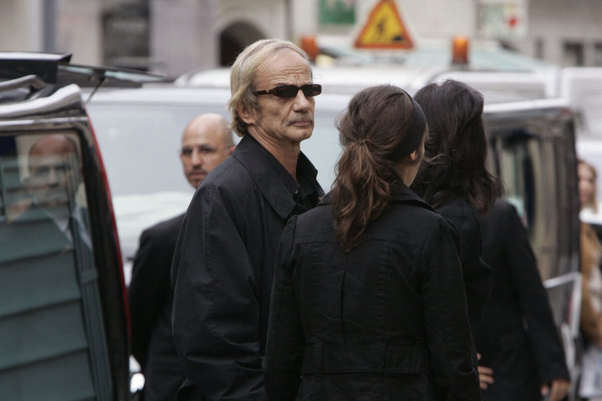 Photo L Acteur Patrick Chesnais Quittant L Glise Saint Roch Paris Apr S Les Fun Railles De