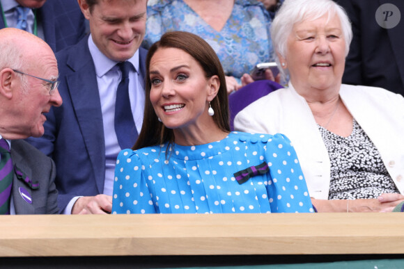 Catherine (Kate) Middleton, duchesse de Cambridge, dans les tribunes du tournoi de Wimbledon au All England Lawn Tennis and Croquet Club à Londres, Royaume Uni, le 5 juillet 2022. 