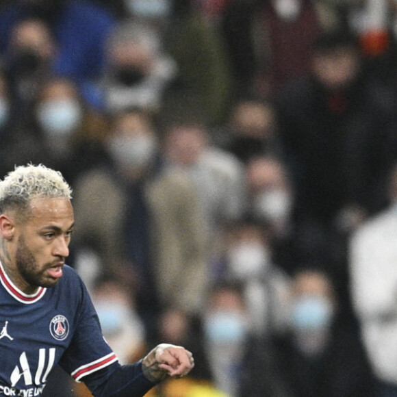 Neymar Jr (PSG) vs Federico Santiago Valverde Dipetta (Real Madrid) - 8ème de finale retour de la Ligue des champions entre le PSG (1) et le Real Madrid (3) à Madrid le 9 mars 2022. © JB Autissier/Panoramic/Bestimage