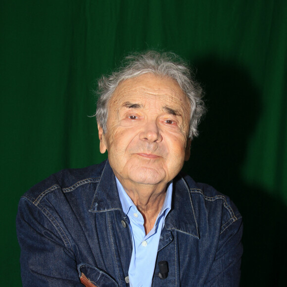 Pierre Perret - Les invités de l'émission "L'instant de Luxe" sur la chaine Non Stop People à Paris © Philippe Baldini / Bestimage 