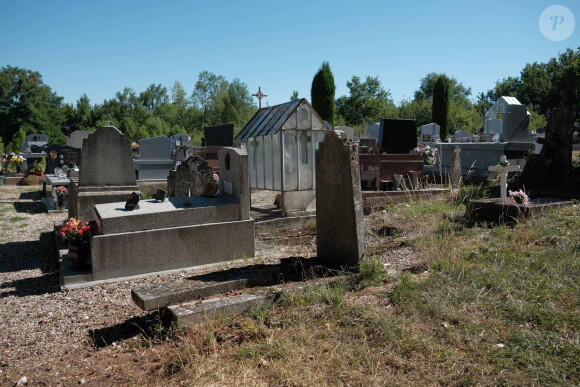 Image du cimetière de Dalmaze près de Cagnac-les-Mines, la ville où habitait la disparue Delphine Jubillar. Des recherches ont lieu dans la zone