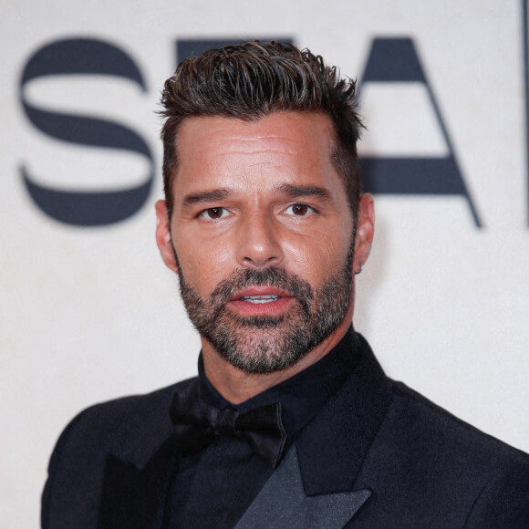 Ricky Martin - Photocall du gala de l'AmFar 2022 à l'Hôtel du Cap-Eden-Roc à Antibes le 26 mai 2022. © Cyril Moreau / Bestimage 