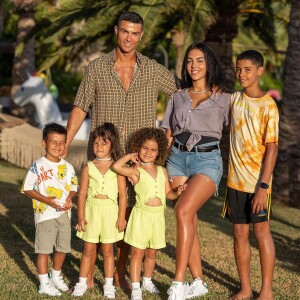 Georgina Rodriguez et ses enfants tous tressés, nouvelles photos de l'adorable famille