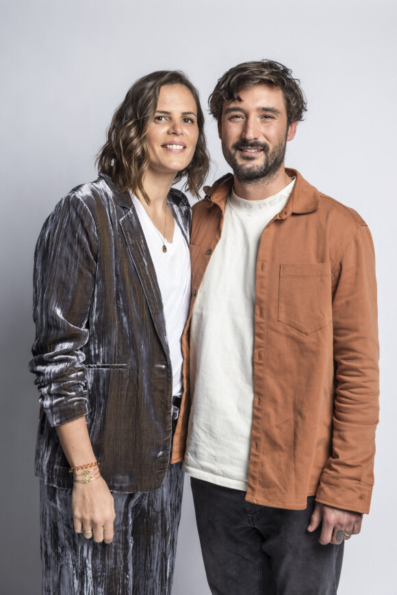 Jeremy Frerot et sa femme Laure Manaudou - Backstage - Enregistrement de l'émission "La Chanson secrète 11" à Paris, diffusée le 24 juin sur TF1. Le 15 janvier 2022  © Cyril Moreau / Bestimage 