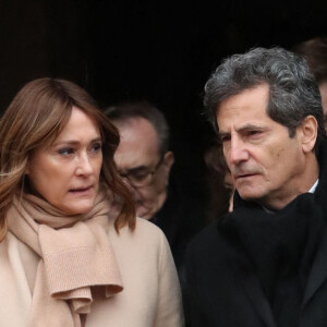 Daniela Lumbroso et son mari Eric Ghebali - Sorties des obsèques d'Hervé Bourges en l'église Saint-Eustache à Paris le 2 mars 2020.
