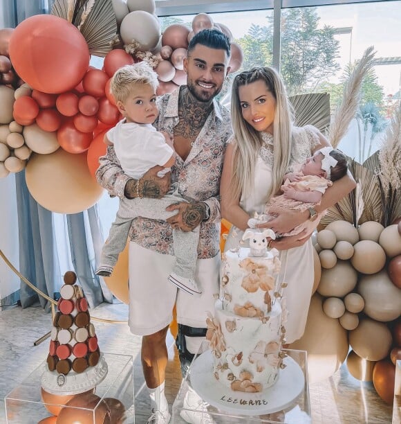 Jessica Thivenin et Thibault Garcia, stars de télé-réalité, forment une jolie famille avec leurs enfants Maylone et Leewane.