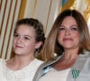 Charlotte Valandrey et sa fille Tara à Paris, le 10 avril 2013.