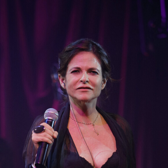 Charlotte Valandrey a fêté son 50e anniversaire lors de son concert au Zèbre de Belleville à Paris. Le 29 novembre 2018. © Cédric Perrin / Bestimage 