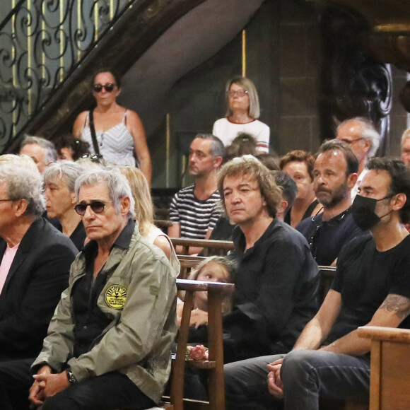 Gérard Lanvin, le chanteur Cali et sa fille Misha, Anthony Delon - Obsèques de Dani en la cathédrale Saint Jean-Baptiste de Perpignan, le 26 juillet 2022.