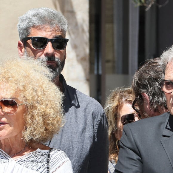 Jo Maso et sa femme, Gérard Lanvin - Obsèques de Dani en la cathédrale Saint Jean-Baptiste de Perpignan, le 26 juillet 2022. Les proches et les personnalités sont venus rendre un dernier hommage à la chanteuse disparue le 18 juillet 2022 à l'âge de 77 ans. 