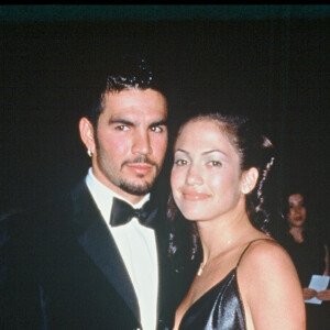 Archives - Jennifer Lopez et son mari Ojani Noa à la soirée "Apla Benefic" à Santa Monica en 1997