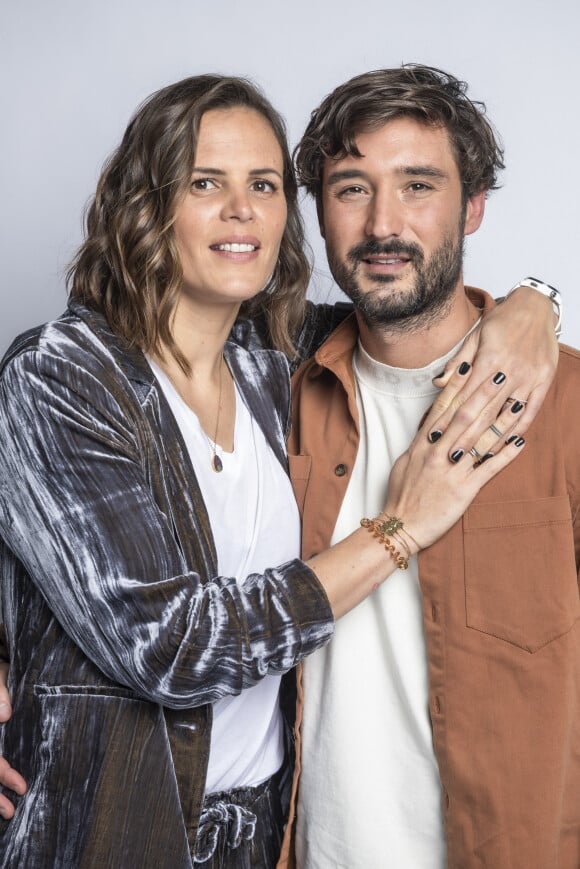 Exclusif - Jeremy Frerot et sa femme Laure Manaudou - Backstage - Enregistrement de l'émission "La Chanson secrète 11" à Paris. © Cyril Moreau / Bestimage