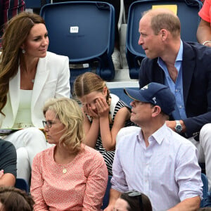 Le prince William, Kate Middleton et la princesse Charlotte de Cambridge assistent au Jeux du Commonwealth au centre sportif de l'Université de Birmingham. Le 2 août 2022.