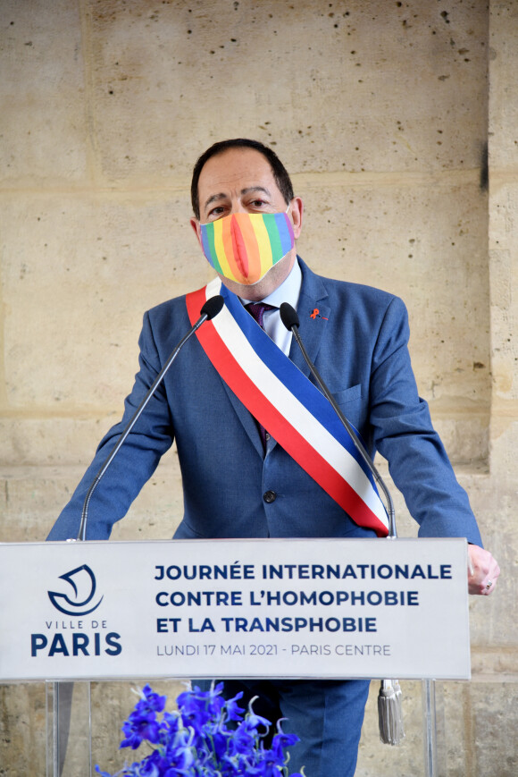 Exclusif - Jean-Luc Romero lors de la journée internationale contre l'homophobie et la transphobie à Paris le 17 mai 2021. © Alain Apaydin / Bestimage