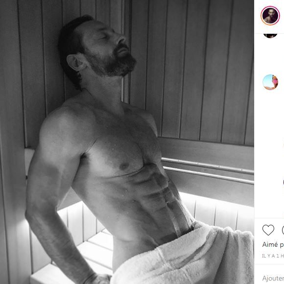 Frank Delay s'est affiché torse nu sur Instagram le 14 janvier 2020, à l'occasion d'une séance de sauna.