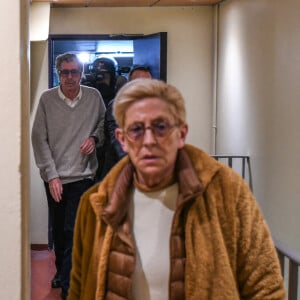 Exclusif - Après sa libération de la prison de la Santé, Patrick Balkany et sa femme Isabelle se rendent à la mairie de Levallois Perret le 12 février 2020. 