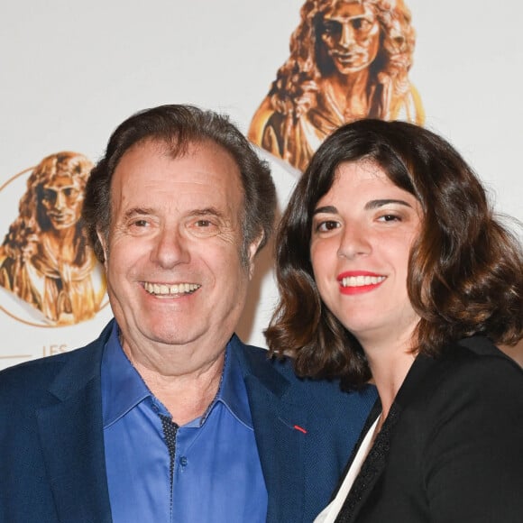 Daniel Russo et sa fille Charlotte Russo au photocall de la 33ème cérémonie des Molières aux Folies Bergère à Paris le 30 mai 2022. © Coadic Guirec / Bestimage 