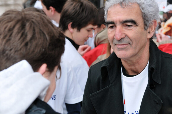 Raymond Domenech lors du rassemblement à Neuilly-sur-Seine en faveur de Haïti le 7 février 2010