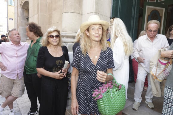 Frigide Barjot - Messe hommage en mémoire de Ivana Trump, morte le 14 juillet 2022, en l'église de Saint-Tropez le 9 août 2022. © Jack Tribeca / Bestimage 