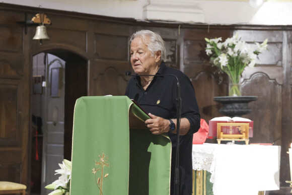 Massimo Gargia - Messe hommage en mémoire de Ivana Trump, morte le 14 juillet 2022, en l'église de Saint-Tropez le 9 août 2022. © Jack Tribeca / Bestimage 