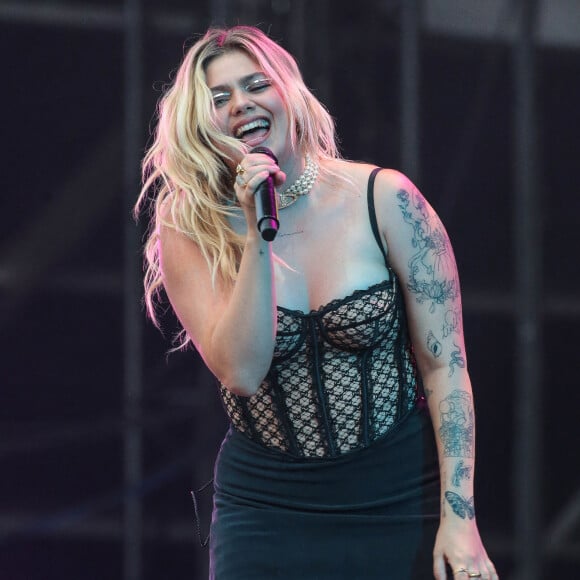 Louane et Dominic Harrison, dit Yungblud partagent la scène et mettent le feu lors de l'édition 2022 du Mainsquare Festival à Arras le 1 juillet 2022.  © Stephane Vansteenkiste / Bestimage 