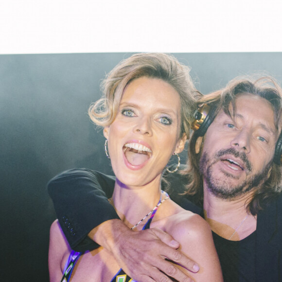 Sylvie Tellier et le DJ Bob Sinclar - 8 ème gala étoilé Patrick Mouratoglou au profit de la Fondation Champ'seed à la Mouratoglou Academy à Sophia-Antipolis le 19 juin 2022. © Mouratoglou Gala via Bestimage 