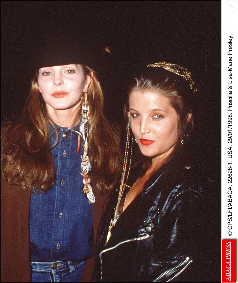 Priscilla Presley et sa fille Lisa Marie en 1998