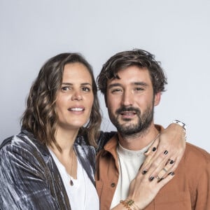 Jeremy Frerot et sa femme Laure Manaudou - Backstage - Enregistrement de l'émission "La Chanson secrète 11" à Paris, diffusée le 24 juin sur TF1. Le 15 janvier 2022 © Cyril Moreau / Bestimage 