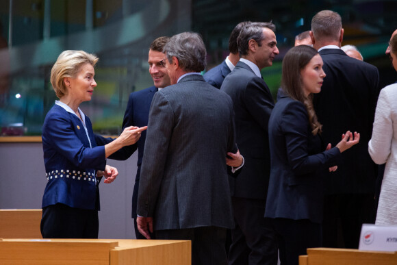 Le Président Emmanuel Macron, Ursula Von der Leyen, présidente de la Commission européenne, David Maria Sassoli, Président du Parlement européen, Sanna Marin, première ministre de Finlande lors du tour de table au Sommet européen à Bruxelles. Belgique, Bruxelles, 12 décembre 2019