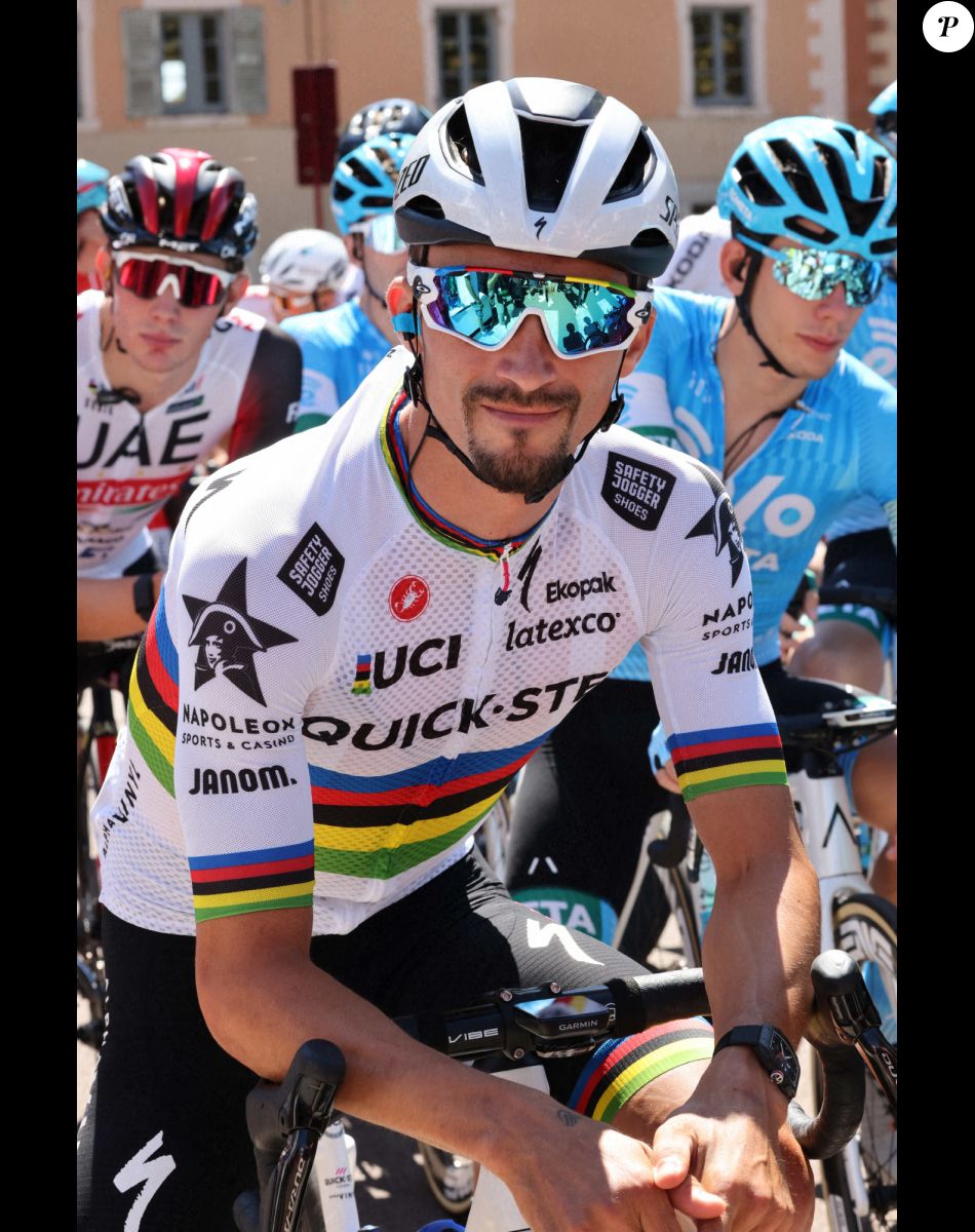 Julian Alaphilippe - Première étape du Tour cycliste de l'Ain, entre Châtillon-sur-Chalaronne et Val-Revermont, le 9 août 2022. © Laurent Sanson / Panoramic / Bestimage