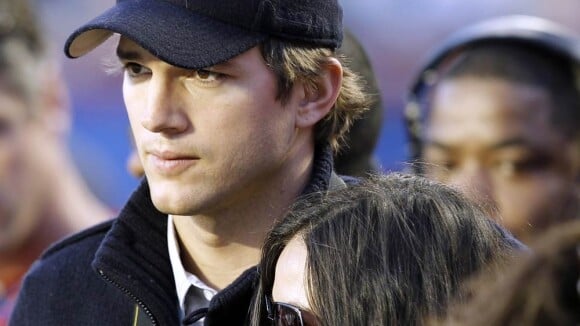 Ashton Kutcher et Demi Moore : Un couple terriblement amoureux... qui ne peut s'empêcher de le montrer !