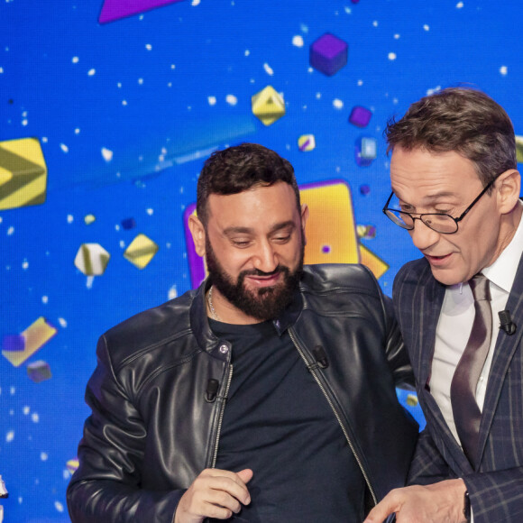 Exclusif - Cyril Hanouna et Julien Courbet - Enregistrement de l'émission "Touche Pas à Mon Poste (TPMP)", présentée par Cyril Hanouna et diffusée sur C8 le 14 décembre 2020 © Jack Tribeca / Bestimage 