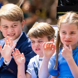 Le prince George de Cambridge, Le prince Louis de Cambridge, La princesse Charlotte de Cambridge - Les membres de la famille royale lors de la parade militaire "Trooping the Colour" dans le cadre de la célébration du jubilé de platine (70 ans de règne) de la reine Elizabeth II à Londres, le 2 juin 2022. 